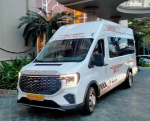 Thuê Xe Limousine Có Tài Xế
